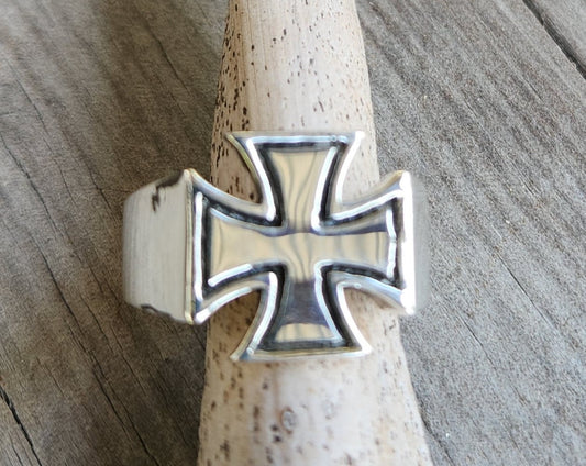 Maltese cross ring, solid sterling silver, knights templar, celtic,even sided cross,steampunk,gothic,