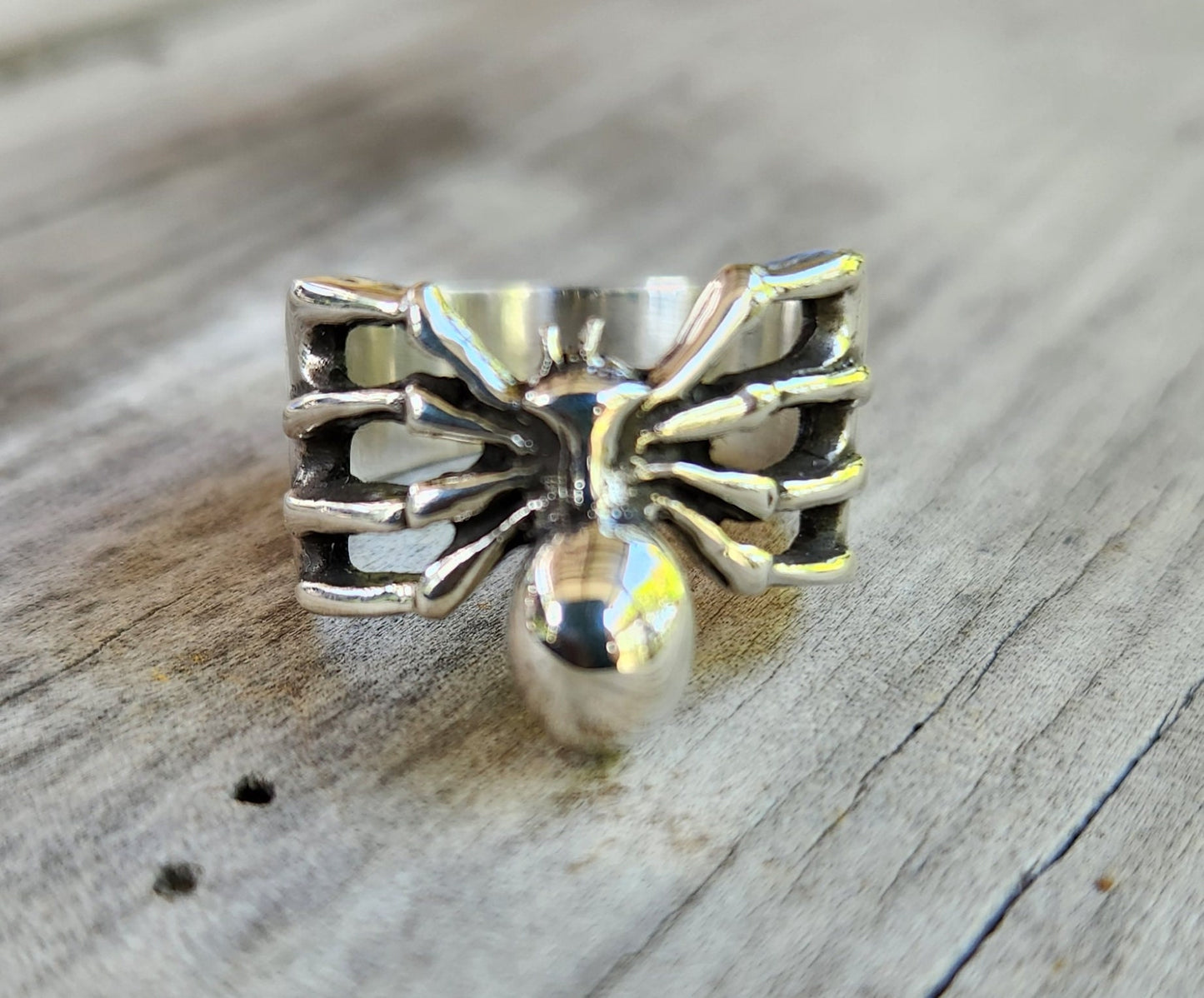 Spider ring,sterling silver,insect,gothic,punk,unisex ring,rockabilly,hipster ring,pinkie ring