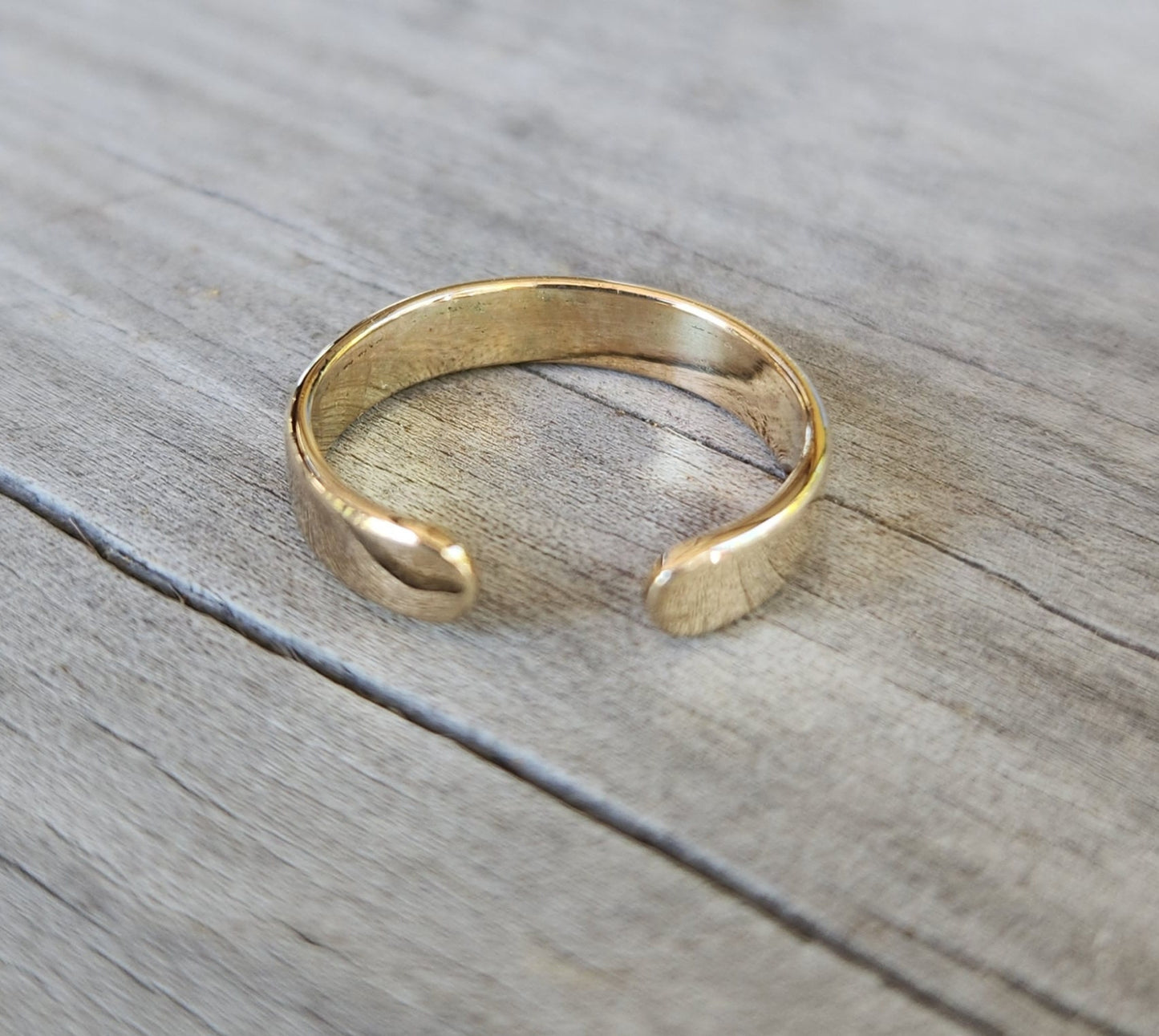 9k plain gold band,adjustable toe ring,pinkie ring,solid 9ct gold not plated. band boho pinkie ring