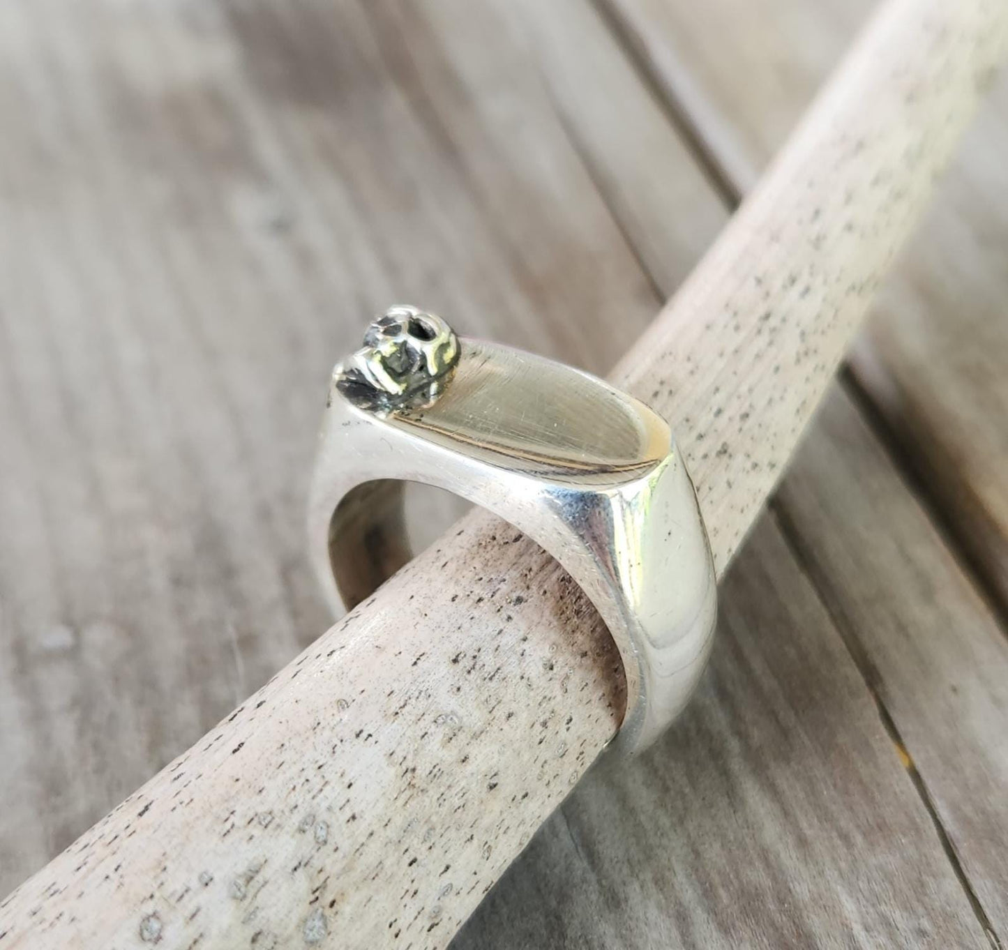 Skull Signet ring,solid signet,sterling silver,chunky,handmade,boho,college,blank ring,plain silver signet,Chunky,unisex