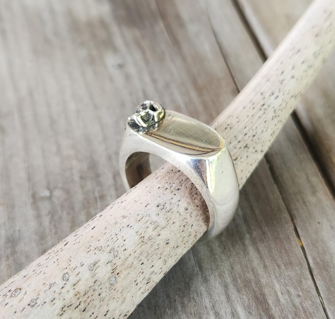 Skull Signet ring,solid signet,sterling silver,chunky,handmade,boho,college,blank ring,plain silver signet,Chunky,unisex
