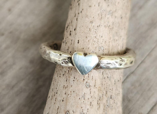 Heart ring,925 sterling silver,hammered stacker band,halo round beaten band,handmade,boho,goddess,round wedding band,silver star ring,