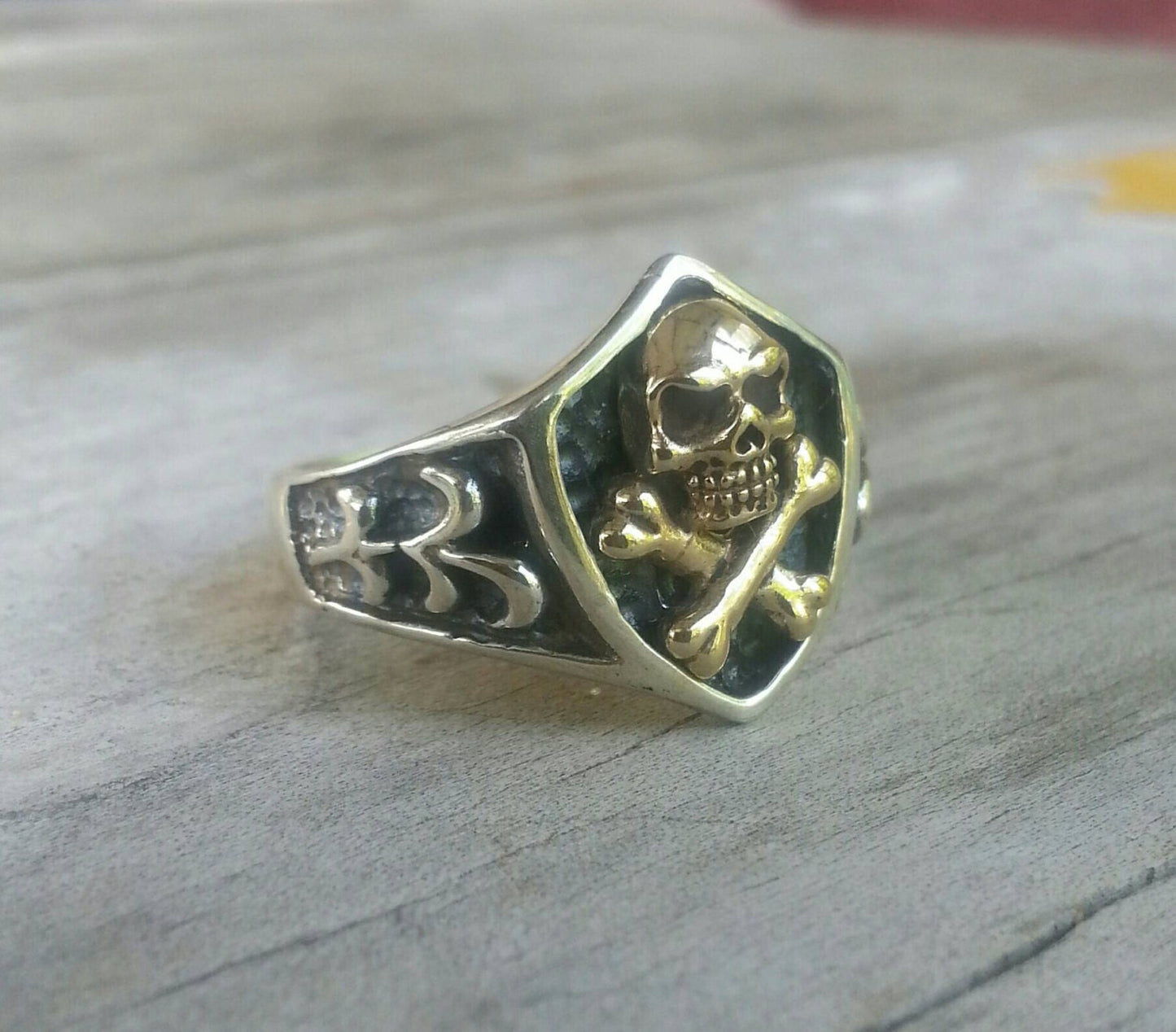 9K skull and crossbone ring,Two tone,9ct gold and sterling silver,pirate ring, steampunk gothic punk