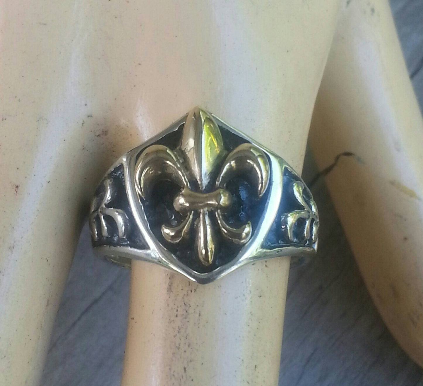 Fleur de Lis ring,9k gold, sterling silver,handmade,boho,vintage,hipster,steampunk,gothic,punk,