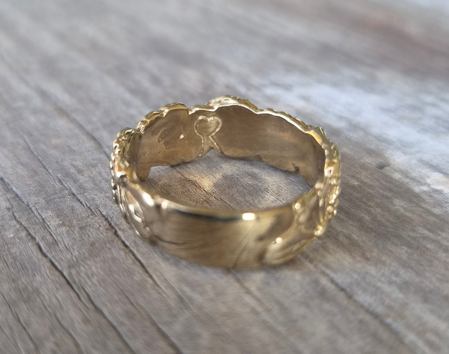 Gold sunflower ring,9ct/9k gold,solid not plated,woodland,