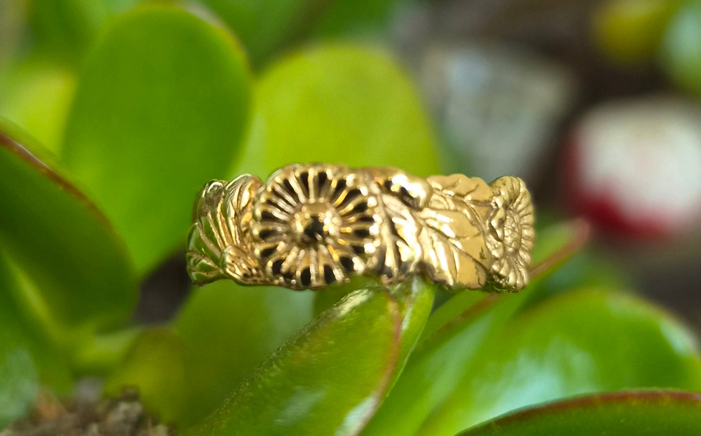 Gold sunflower ring,9ct/9k gold,solid not plated,woodland,