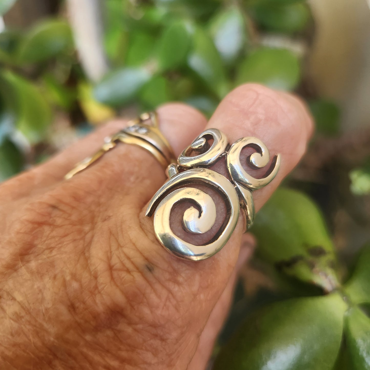 long swirl silver ring,925 sterling,swirl,boho,gypsy,hippy,triple band.