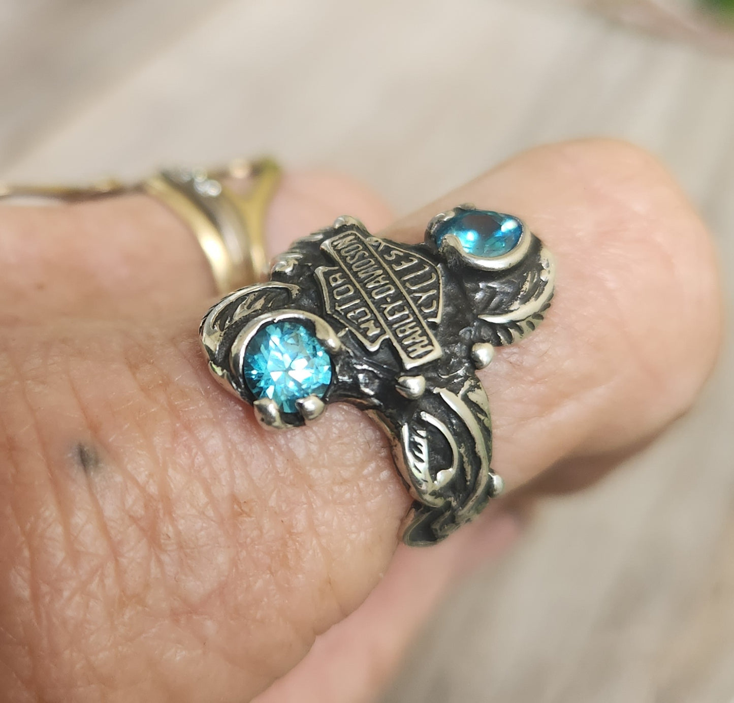 Ladies Harley Davison Vintage ring, 925 sterling silver set with blue cz.long HD ring.