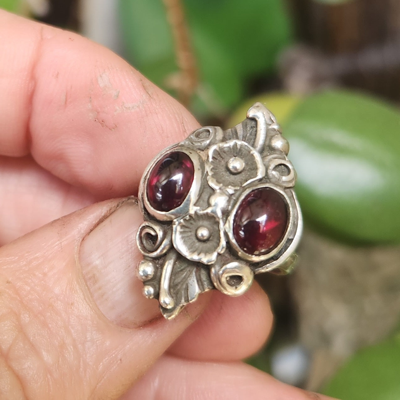 Garnet ring,leaf ring, sterling silver, flower,rockabilly,long ring,boho,gypsy,tribal