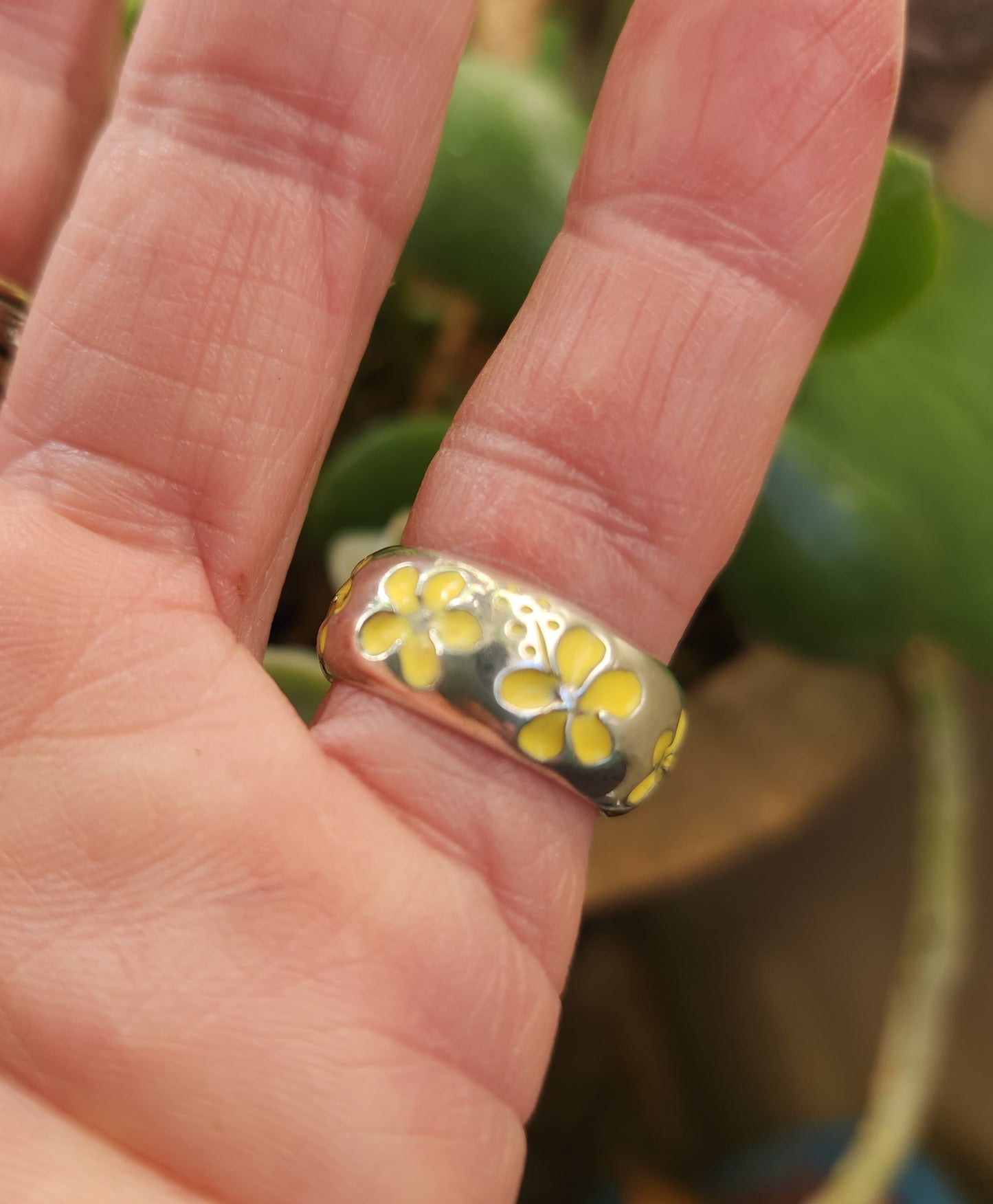 Hibiscis frangipani ring,925 sterling silver band,Hawaiian yellow enamelled flower.