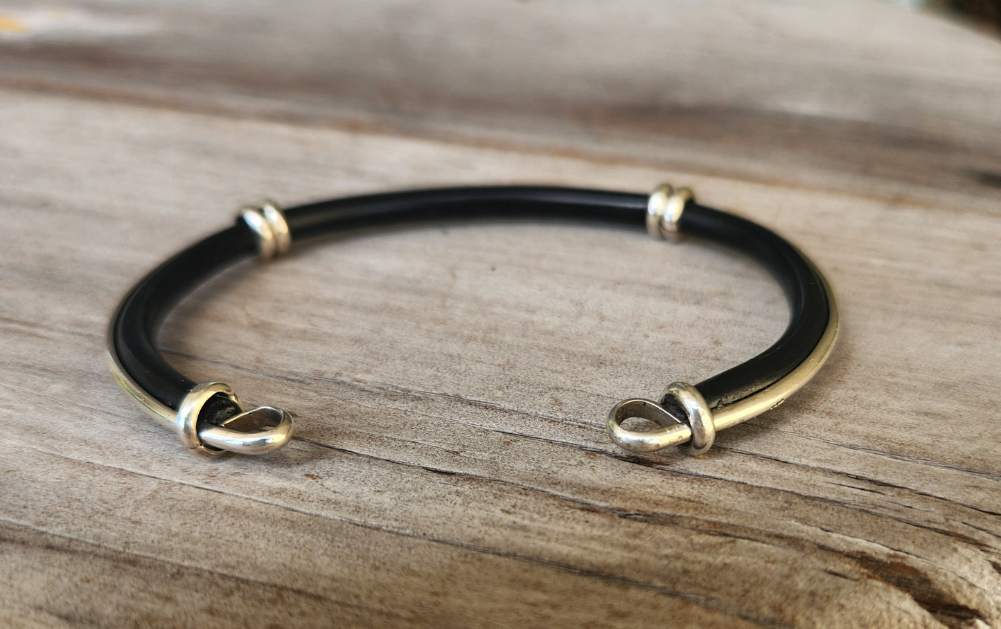 Silver and leather bracelet,925 sterling silver,mens silver cuff