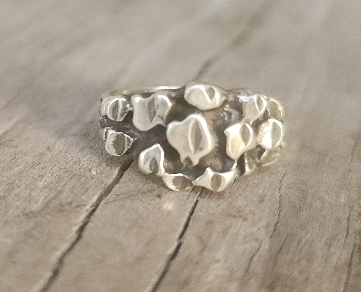 Small Nugget hammered ring,925 Sterling silver,rustic band
