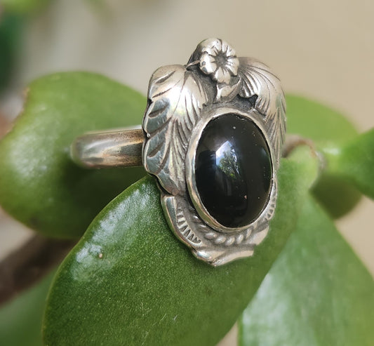 Onyx ring,sterling silver,Navajo Indian style,black stone ring,flower,leaf,boho,gypsy,tribal,handmade,women's fashion
