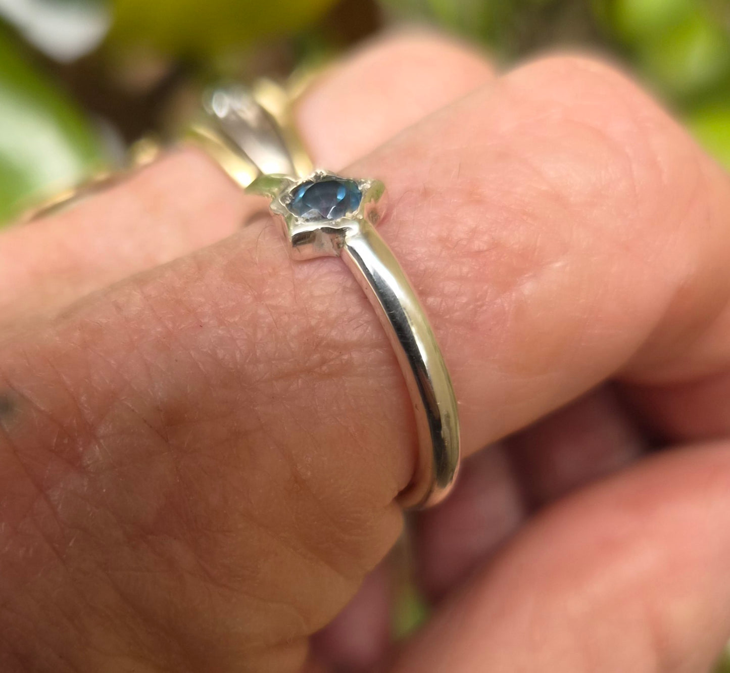 Star cz ring,925 sterling silver,2.5 mm halo band