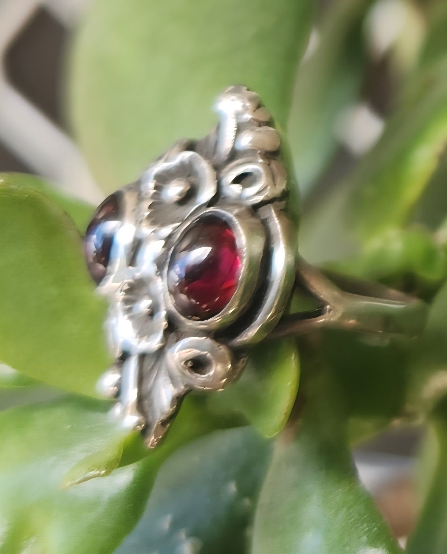 Garnet ring,leaf ring, sterling silver, flower,rockabilly,long ring,boho,gypsy,tribal