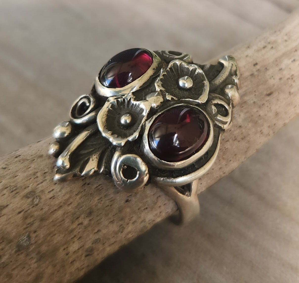 Garnet ring,leaf ring, sterling silver, flower,rockabilly,long ring,boho,gypsy,tribal
