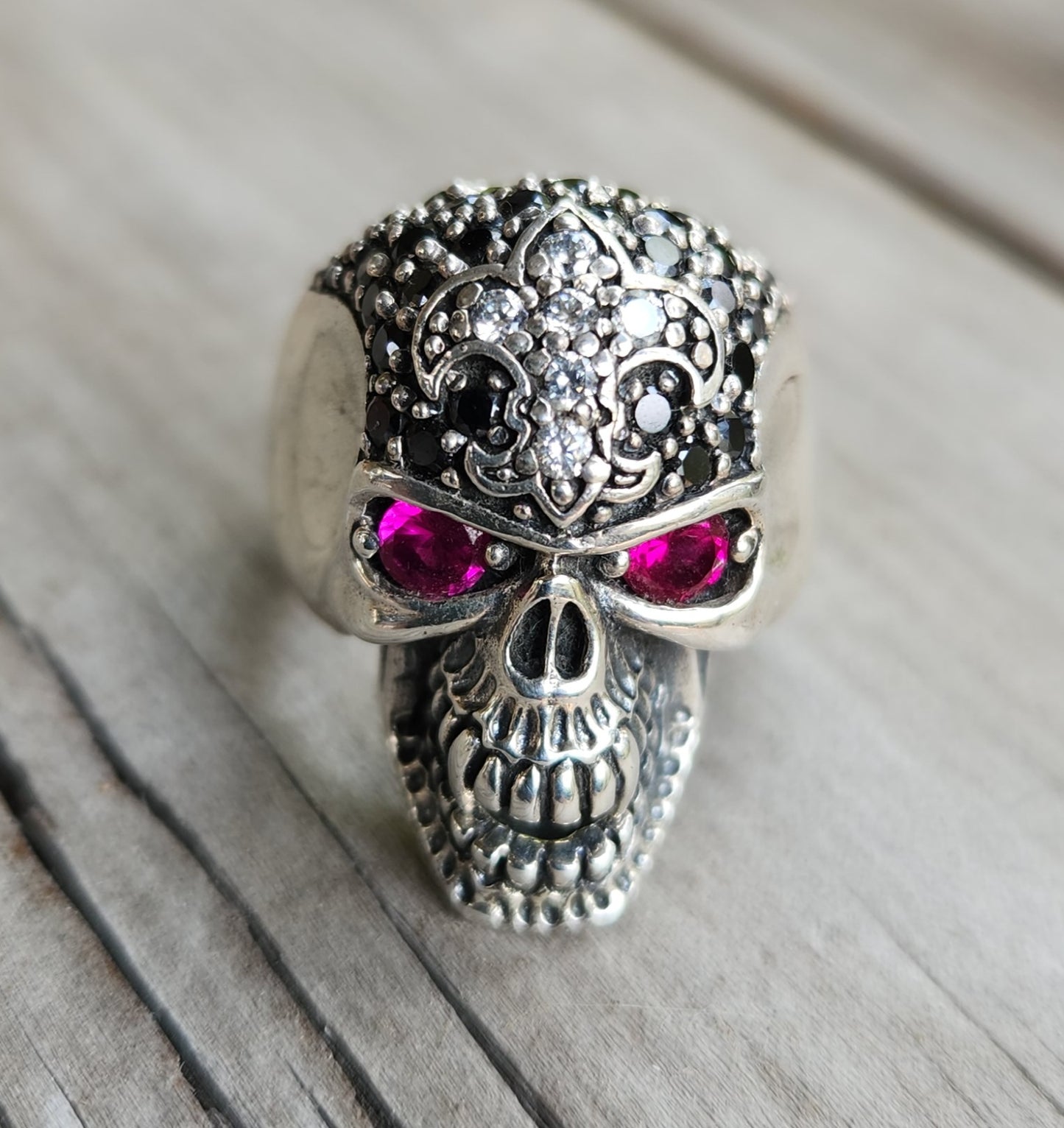 Skull ring,925 sterling silver bling,cubic zirconia,rockabilly,handmade,beautiful detail ring,pirate