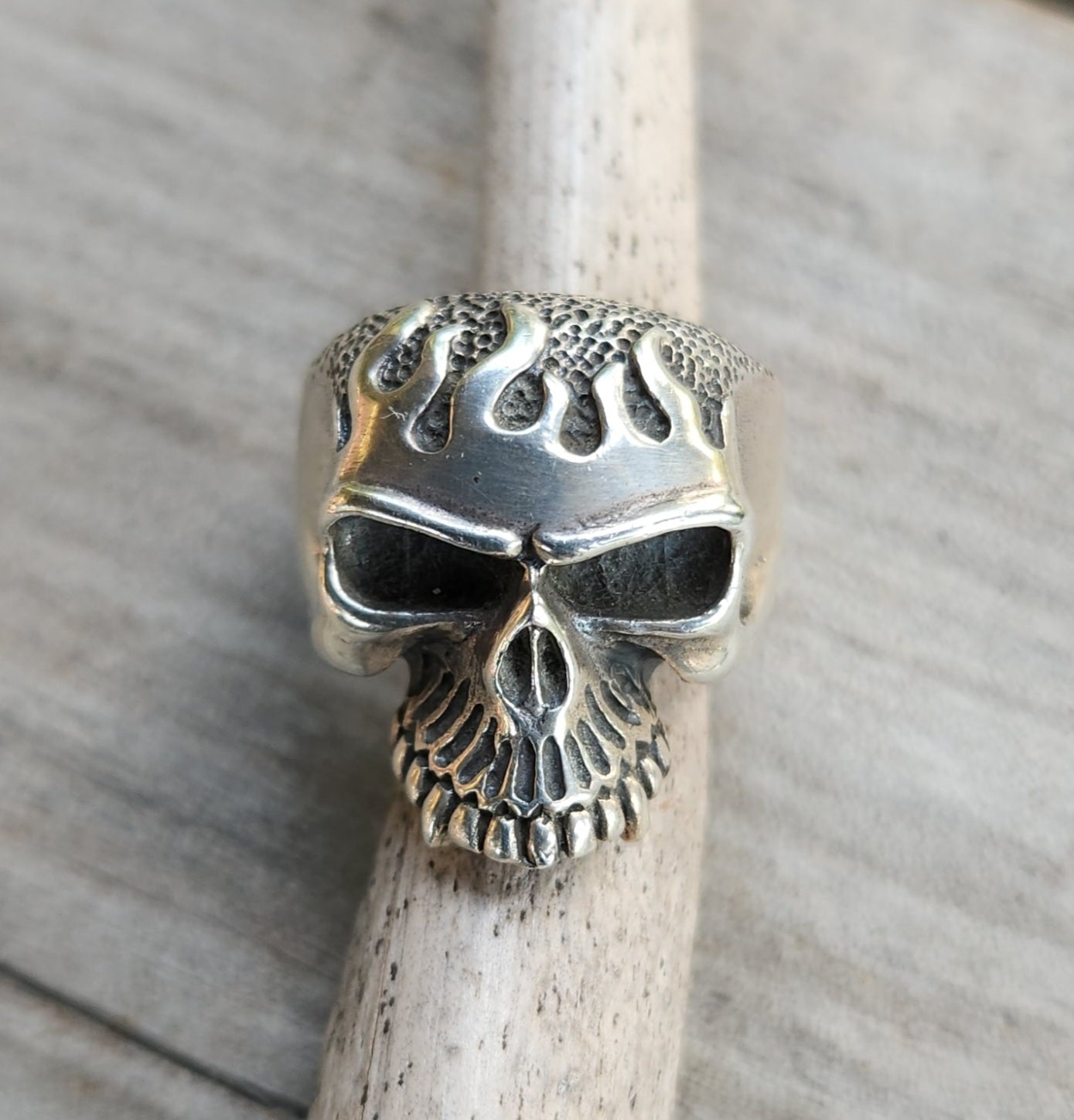 Skull flame ring,925 sterling silver,kustom kulture roth flame,muscle car, steampunk,gothic, punk,small skull ring,hipster