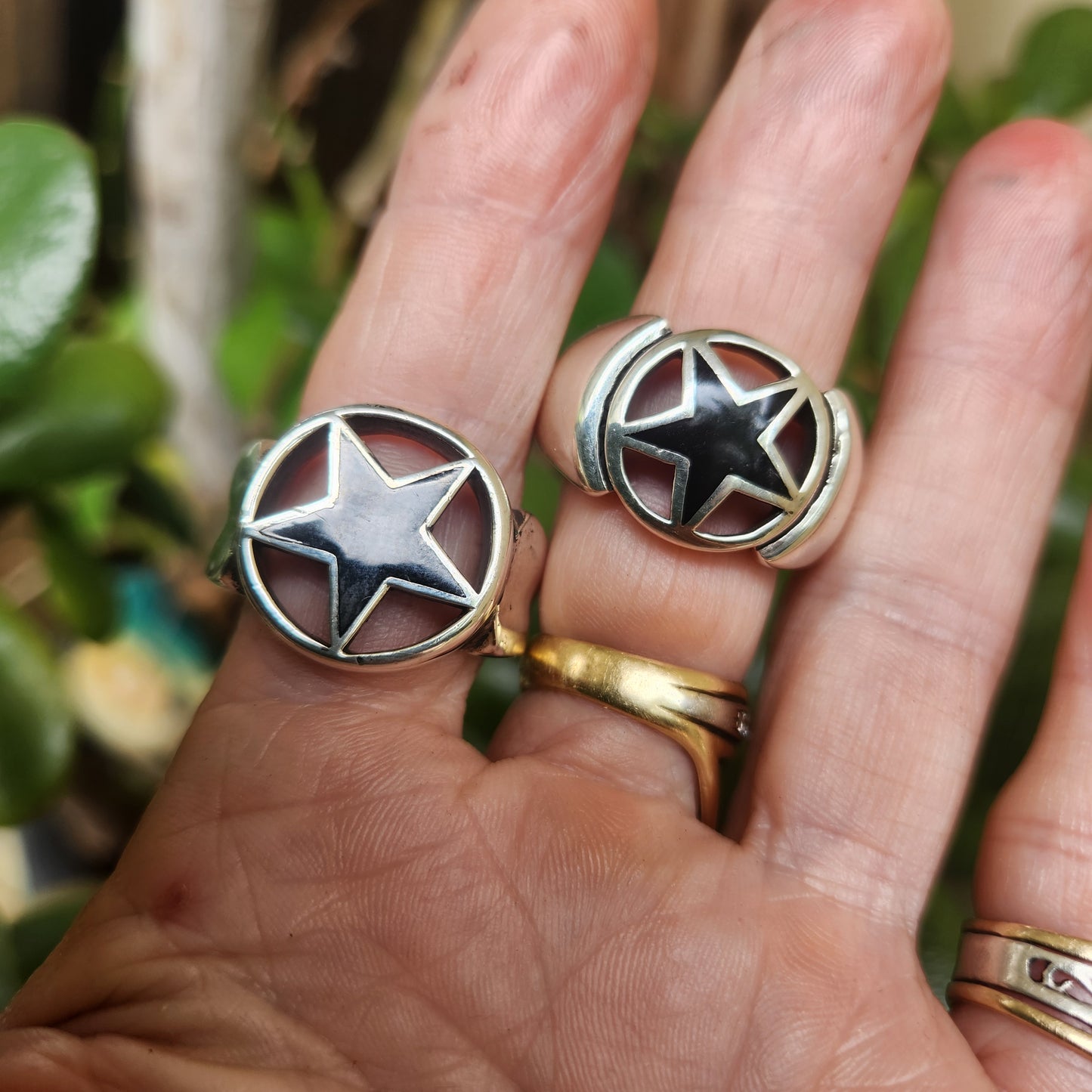 Large star ring,Sterling silver,black enamel star, size 14,caltex star,