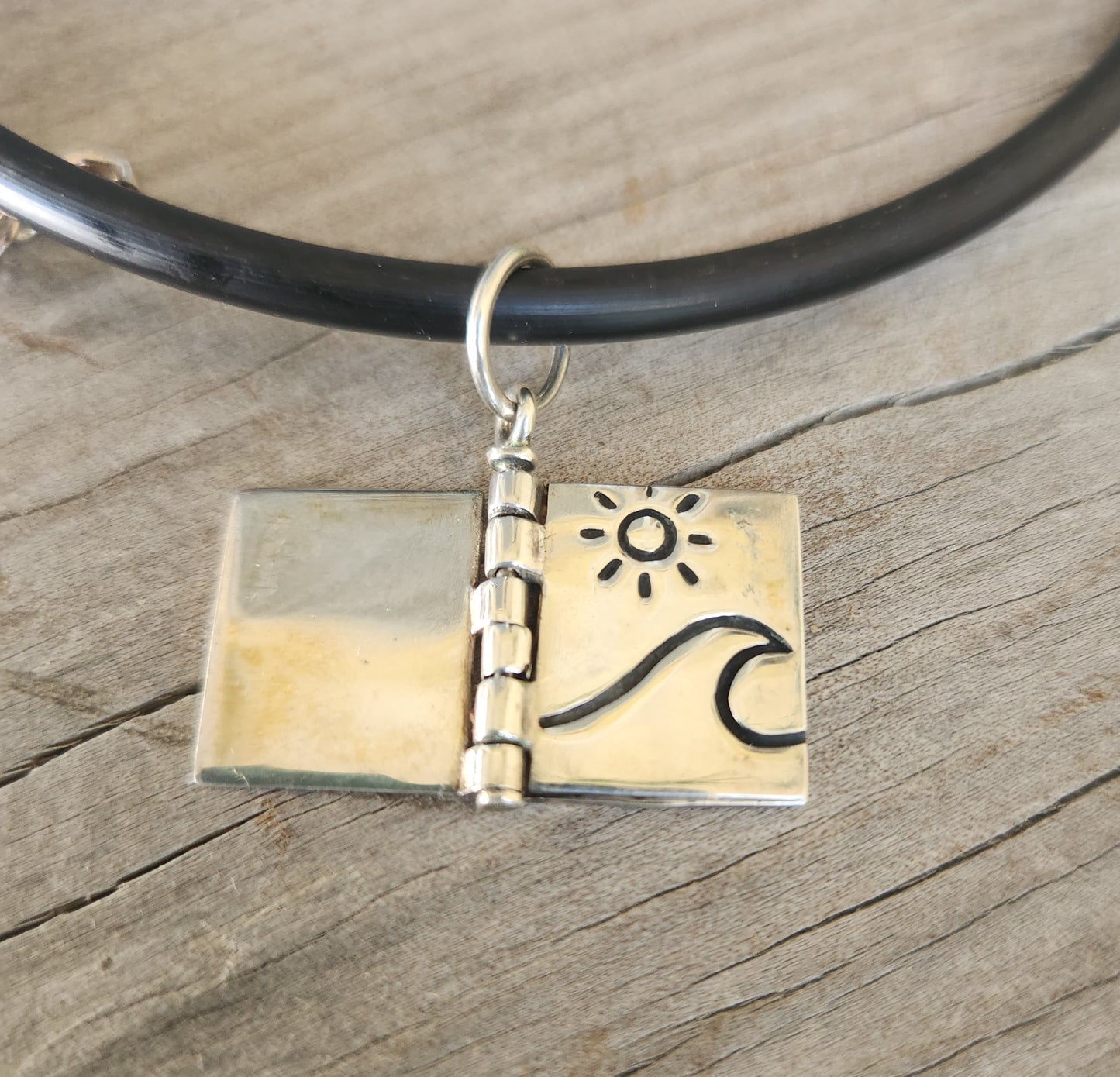 Wave surf story pendant,925 sterling silver,moveable surf book,marine medallion,fishing,dolphin, surfer,sea, diver,snorkelling pendant,sailor, wave,surfer,surf,beach jewelry,handmade,