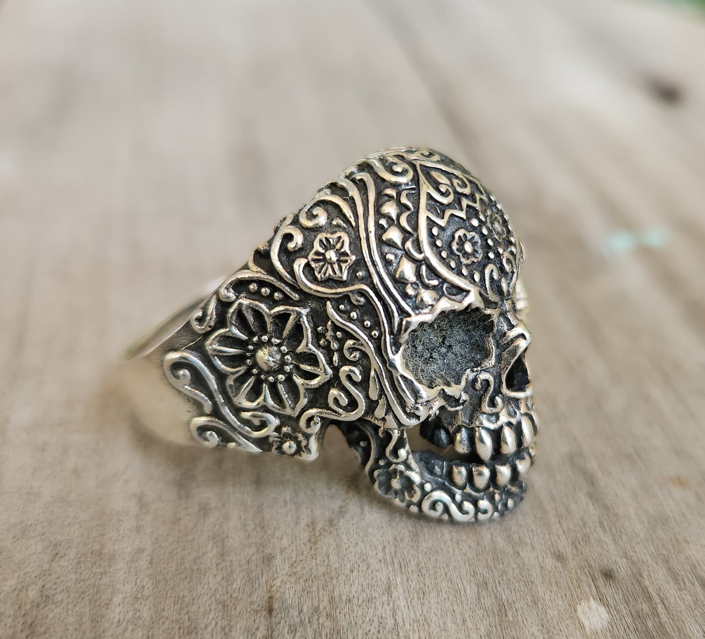 sugar skull,925 sterling silver,day of the dead, skull,steampunk,gothic, punk,large skull ,long silver ring,handmade,
