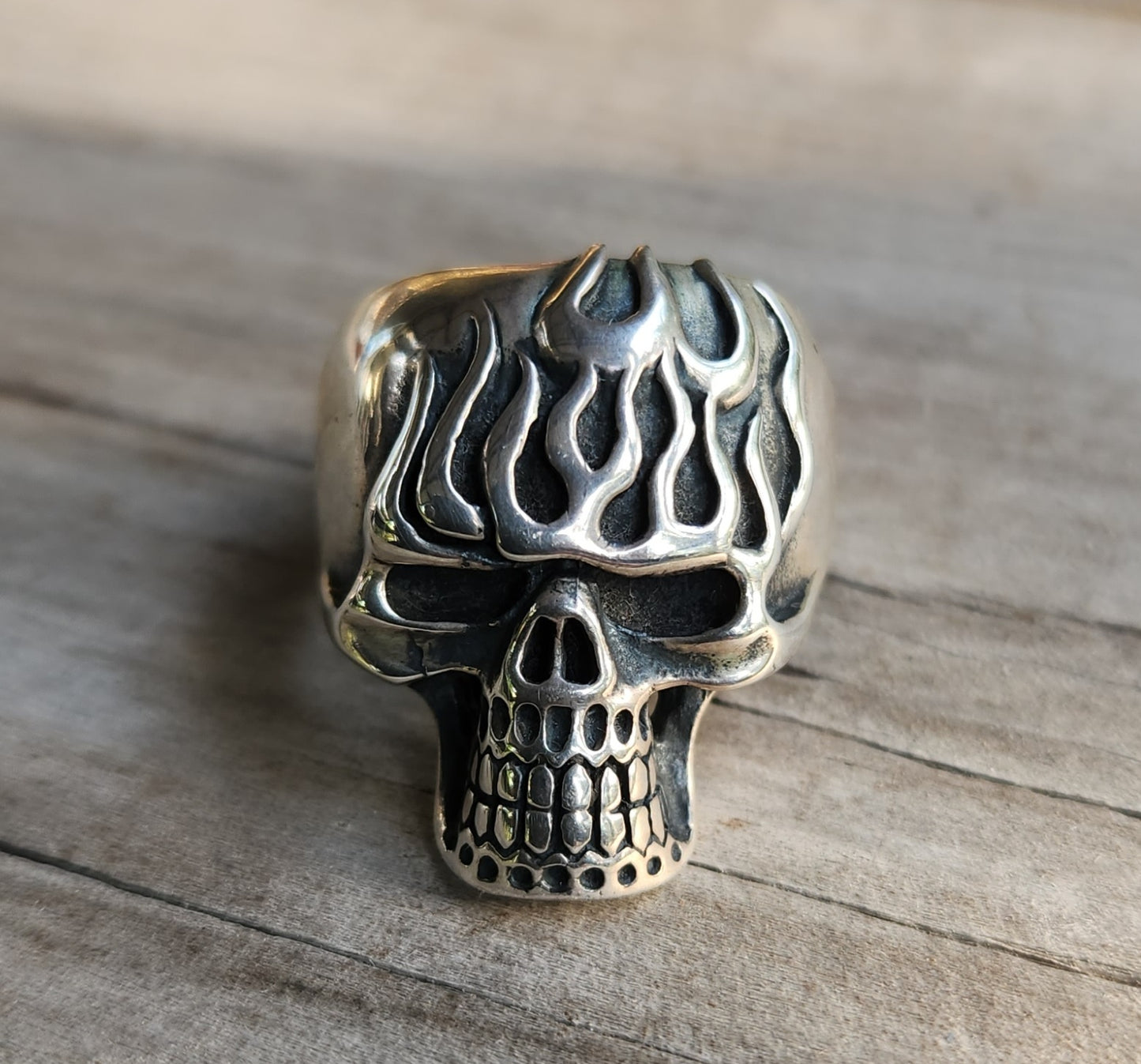 Skull flame ring,925 sterling silver,kustom kulture roth flame,muscle car, steampunk,gothic, punk,small skull ring,hipster