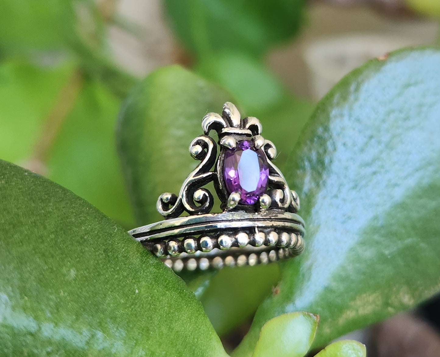 Amethyst ring,vintage scroll,925 sterling silver,fluer d lil crown,steampunk,art nouveau,long ring, victorian,boho,gypsy,handmade,