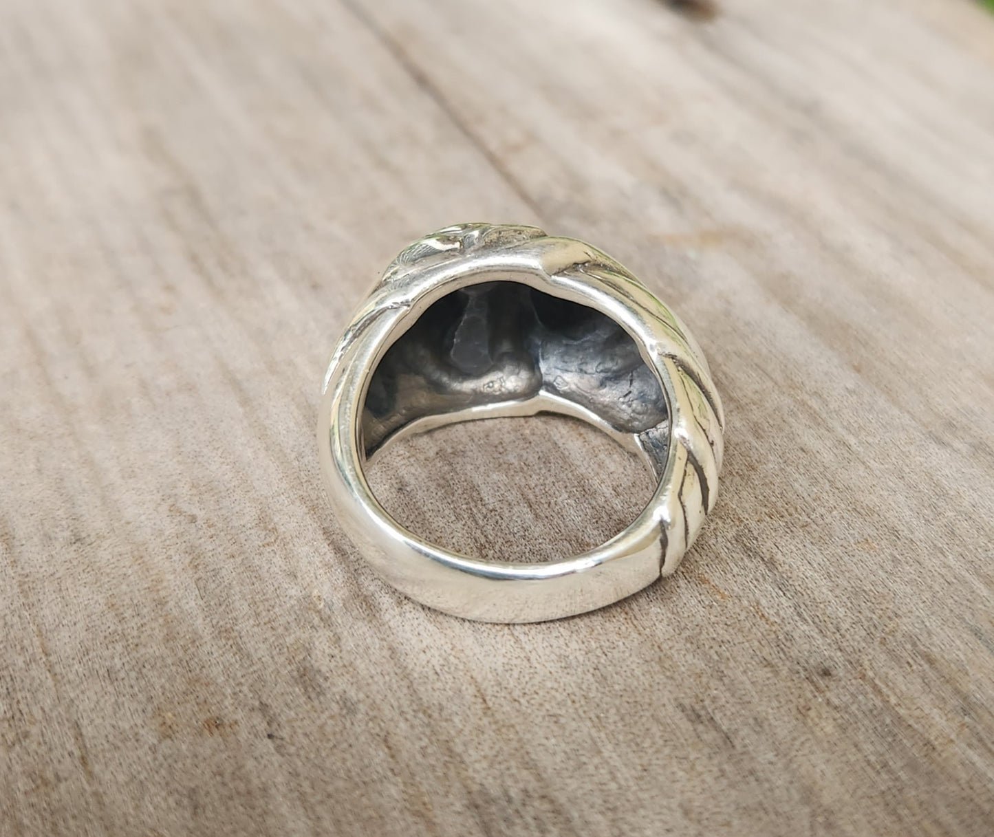 Skull ring,925 sterling silver, heavy side facing