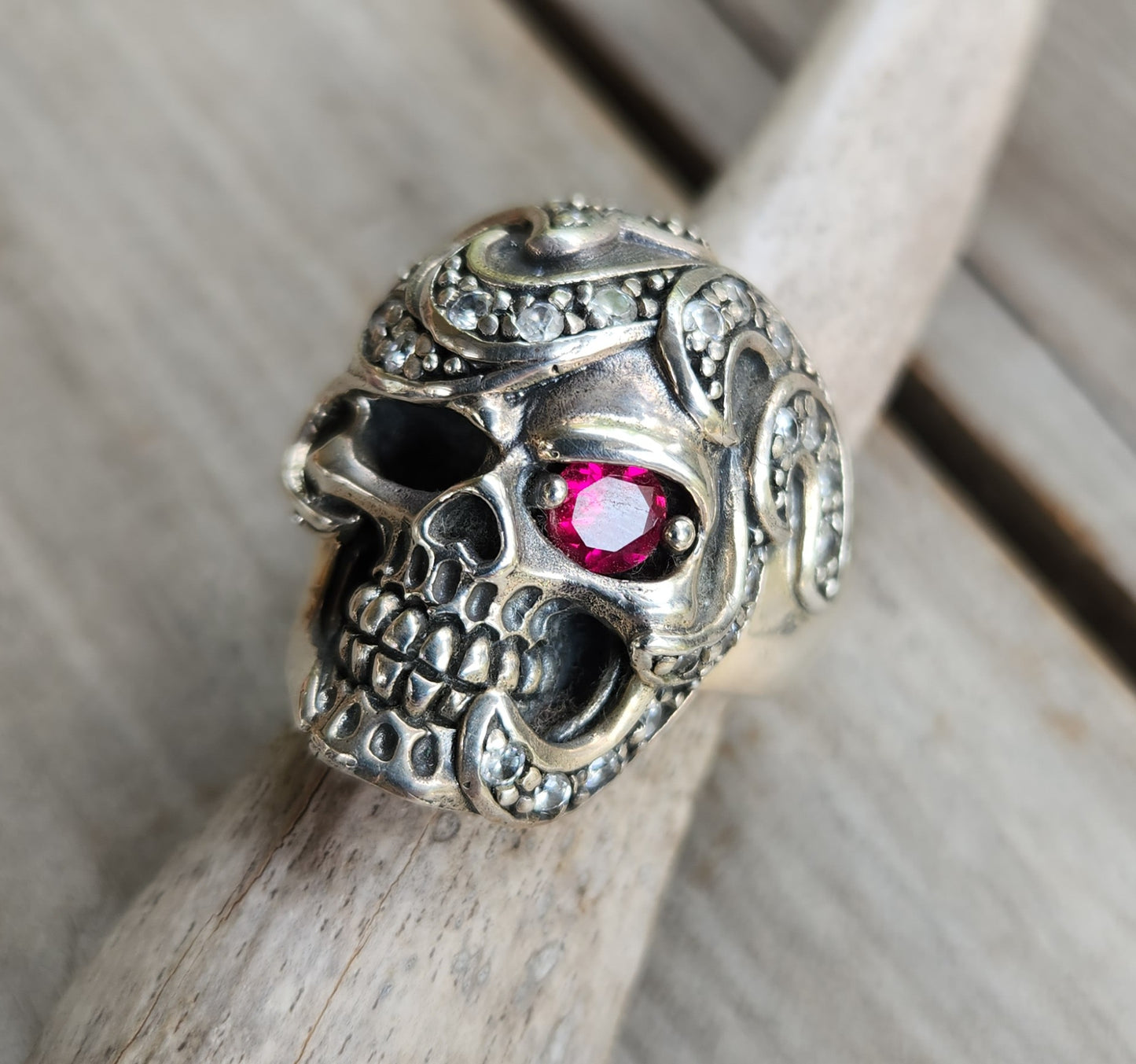 Skull ring,925 sterling silver bling,cubic zirconia,rockabilly,handmade,mens fashion,chunky ring,pirate