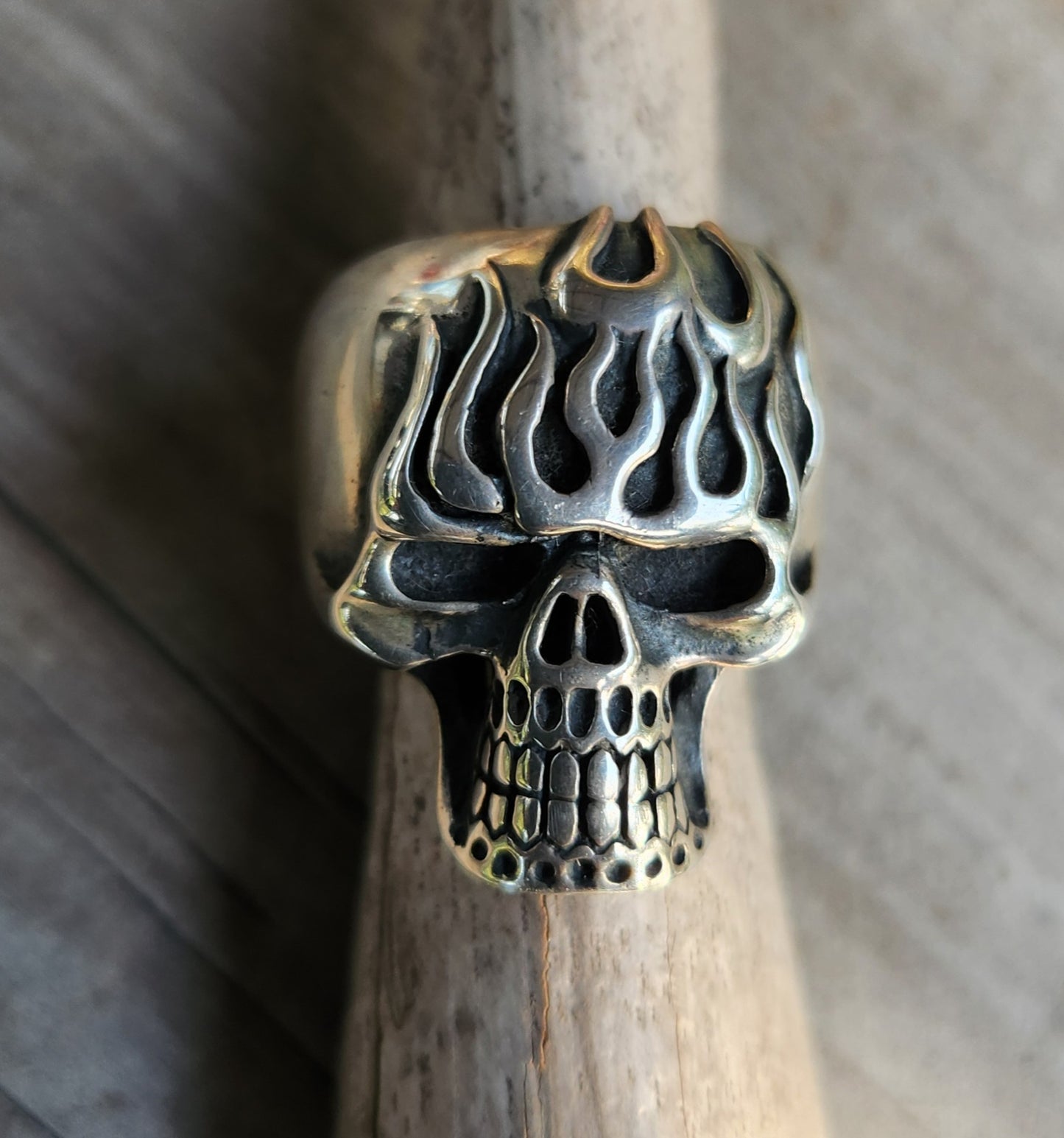 Skull flame ring,925 sterling silver,kustom kulture roth flame,muscle car, steampunk,gothic, punk,small skull ring,hipster