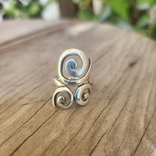 long swirl silver ring,925 sterling,swirl,boho,gypsy,hippy,triple band.