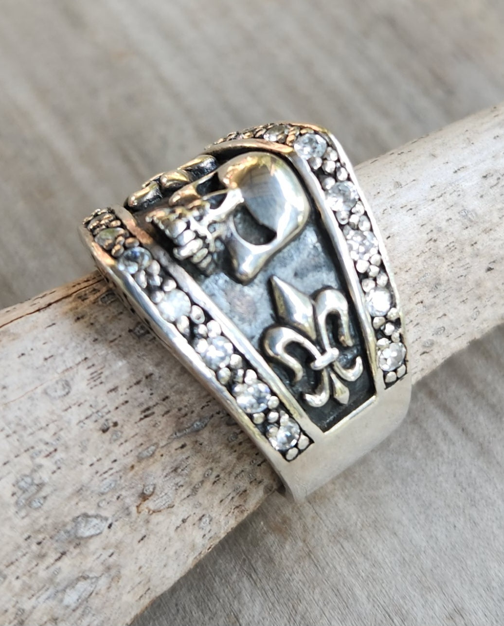Skull ring,925 sterling silver bling,cubic zirconia,rockabilly,handmade,beautiful detail ring,pirate