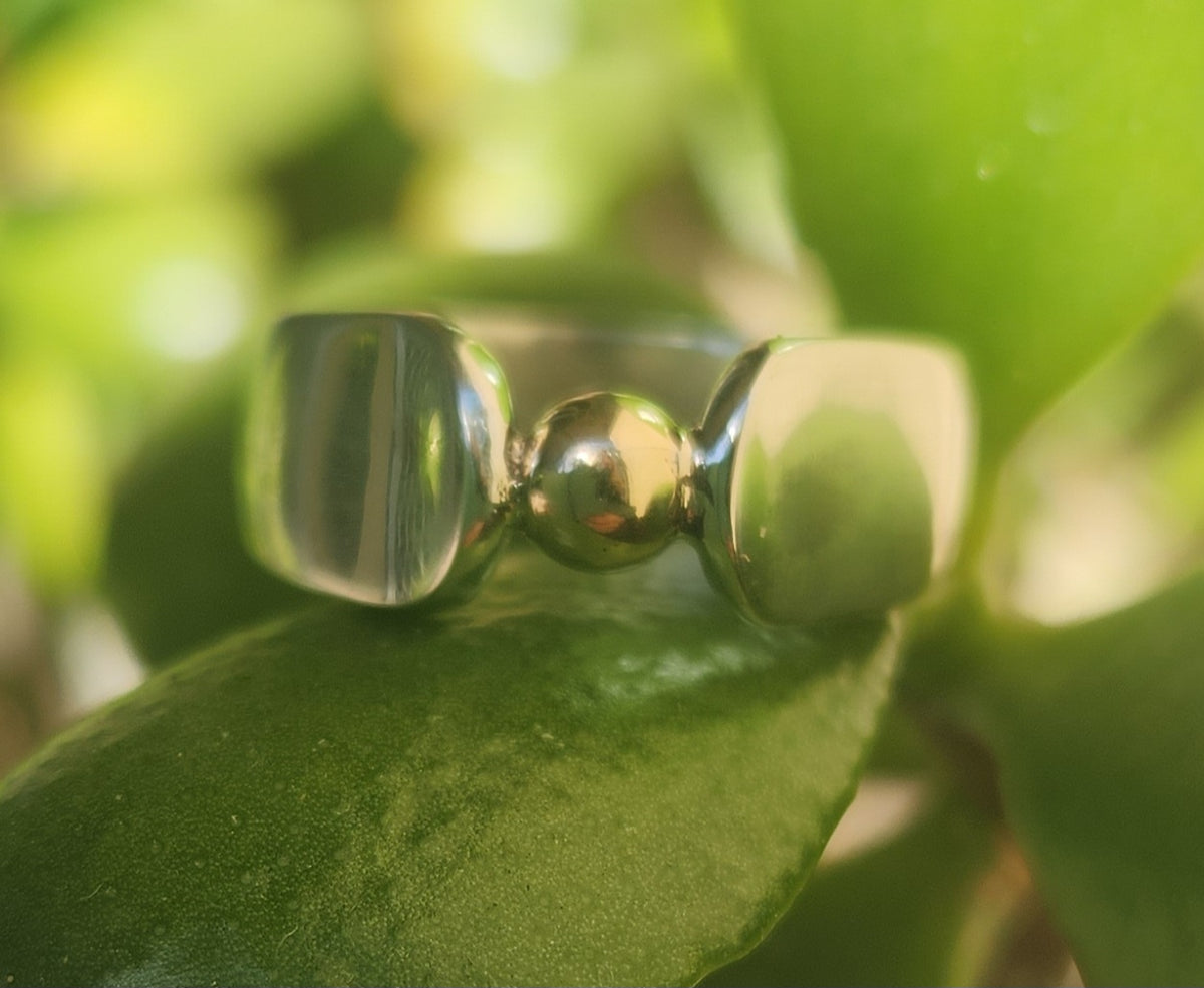 9k ball ring,925 sterling silver,two tone band,mixed metal band