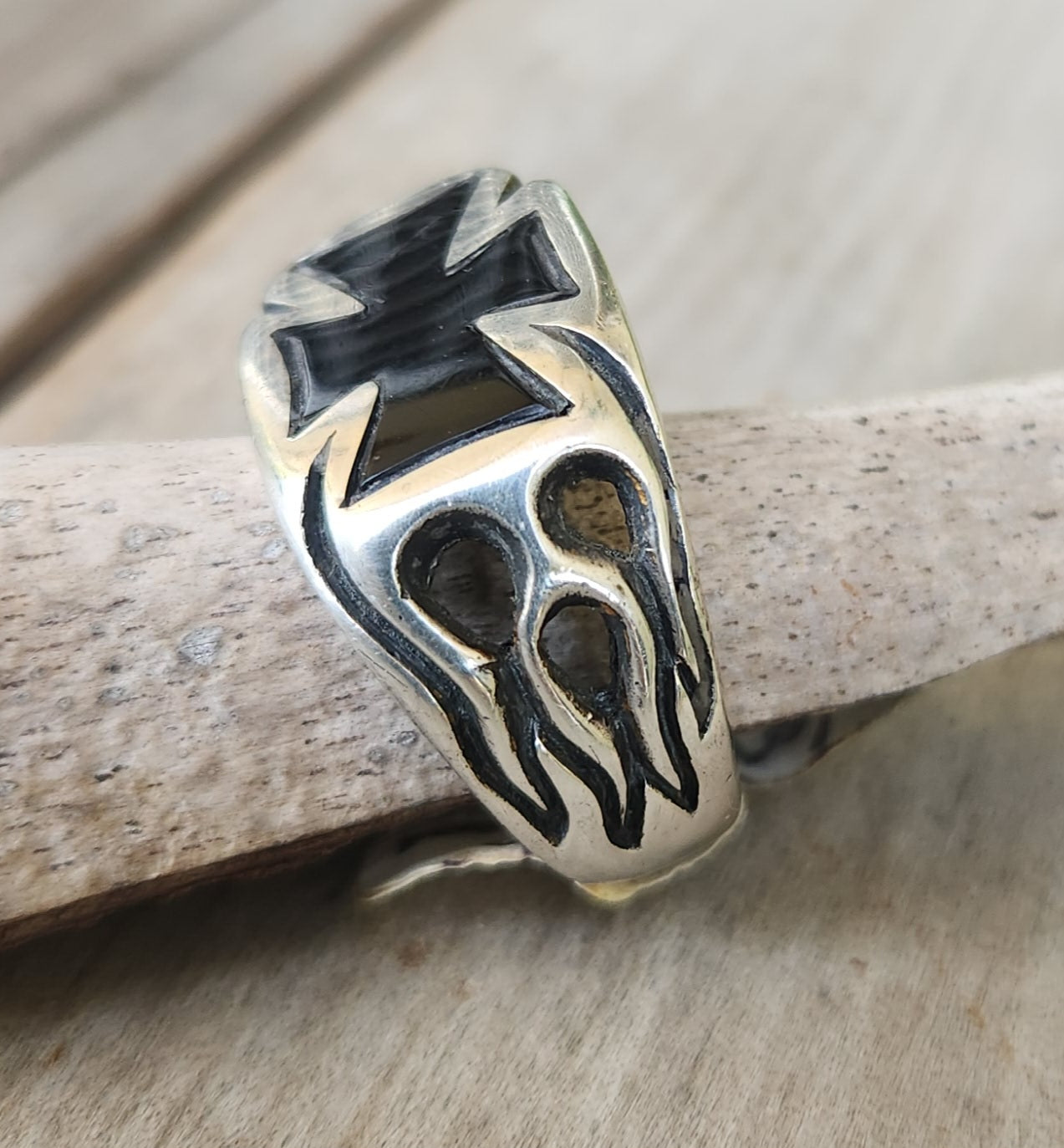 Black maltese cross ring,925 sterling silver,flame ring,steampunk,cross,gothic,punk,men's fashion,Celtic cross,chunky ring,knights templar
