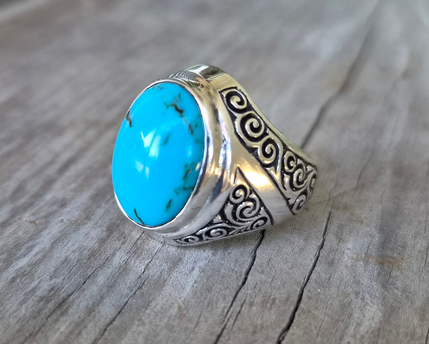 Turquoise ring,large mans ring,925 sterling silver,wedding dress scroll,maori koru,pattern