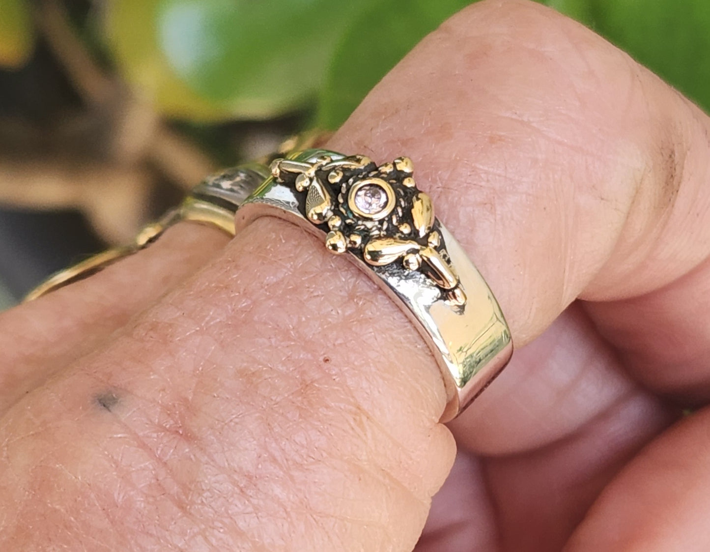 Gold and silver ring,9k gold & 925 sterling silver,two tone band,cz, filegree ornate top on silver band