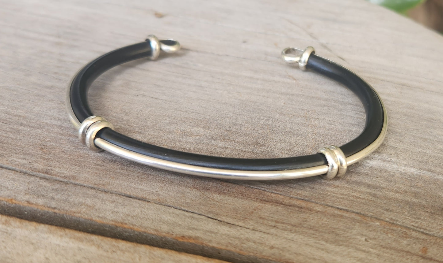 Silver and leather bracelet,925 sterling silver,mens silver cuff