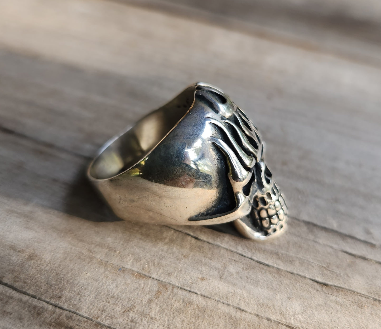 Skull flame ring,925 sterling silver,kustom kulture roth flame,muscle car, steampunk,gothic, punk,small skull ring,hipster