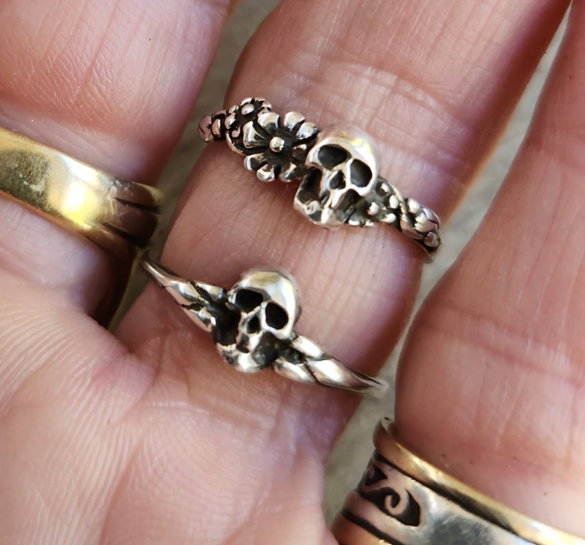 Small pinkie skull ring,925 sterling silver,tiny skull band
