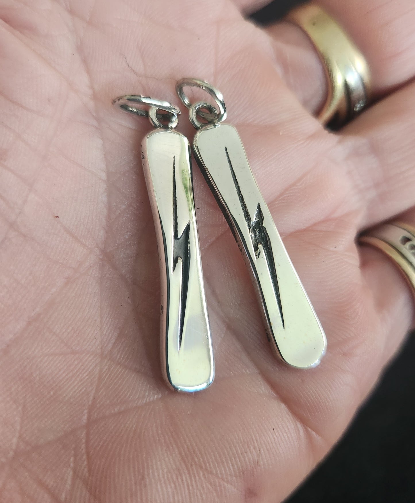 Skateboard grab air pendant,925 sterling silver,skateboard deck,handmade