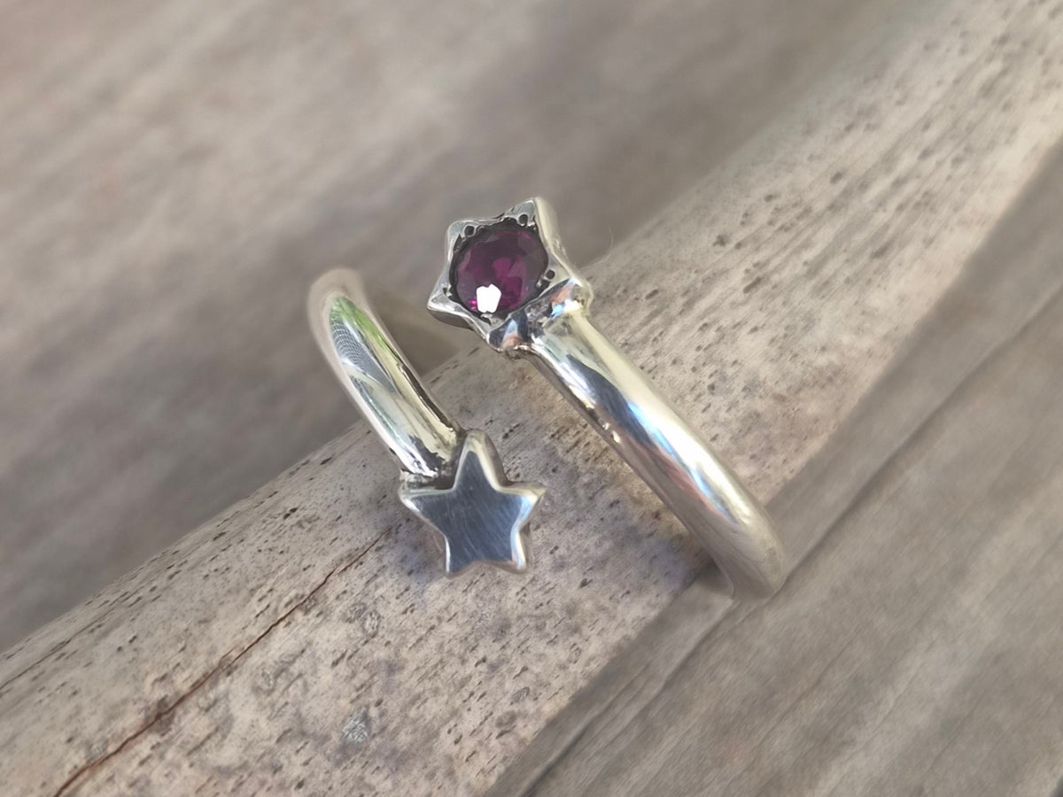 Star cz ring,925 sterling silver,3mm adjustable band,crimson red cubic zirconia
