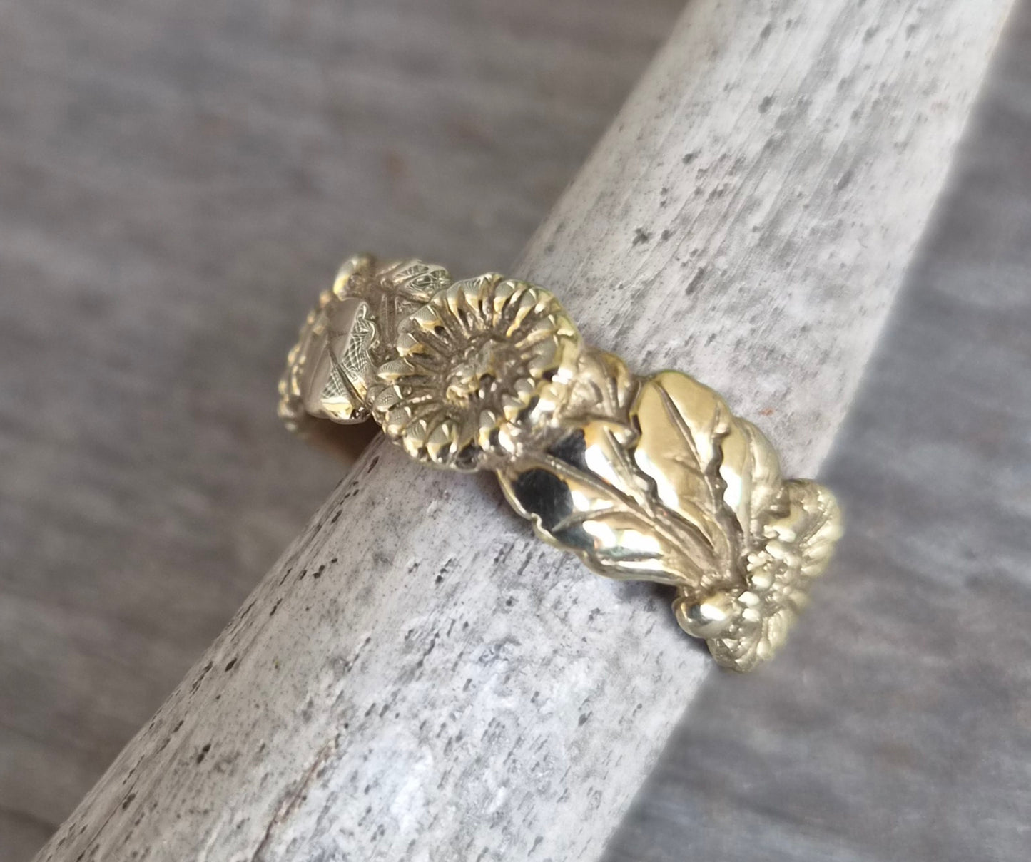 Gold sunflower ring,9ct/9k gold,solid not plated,woodland,