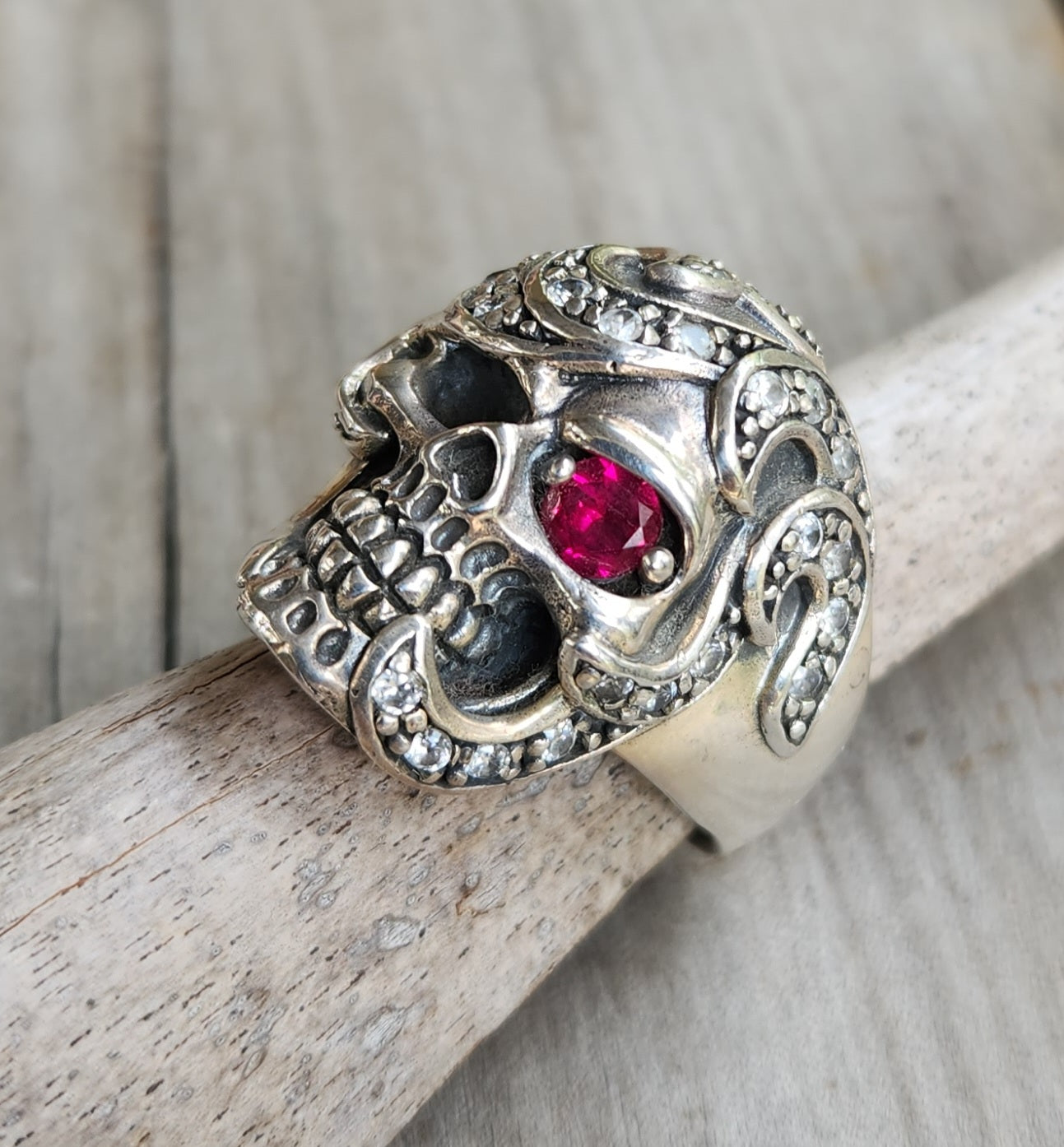 Skull ring,925 sterling silver bling,cubic zirconia,rockabilly,handmade,mens fashion,chunky ring,pirate