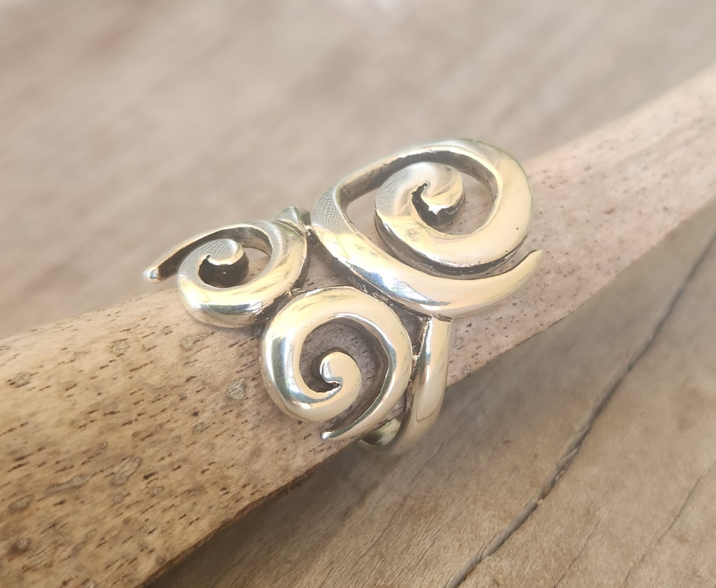 long swirl silver ring,925 sterling,swirl,boho,gypsy,hippy,triple band.