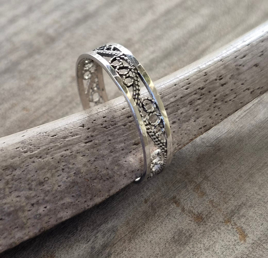 Silver filegree ring,925 sterling silver band,vintage stackable band,boho,goddess,wedding