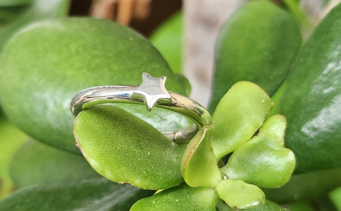 Star ring,92 sterling silver,stacker band,3mm plain halo band or hammered rustic,handmade,boho,goddess,round wedding ,thick silver ring,