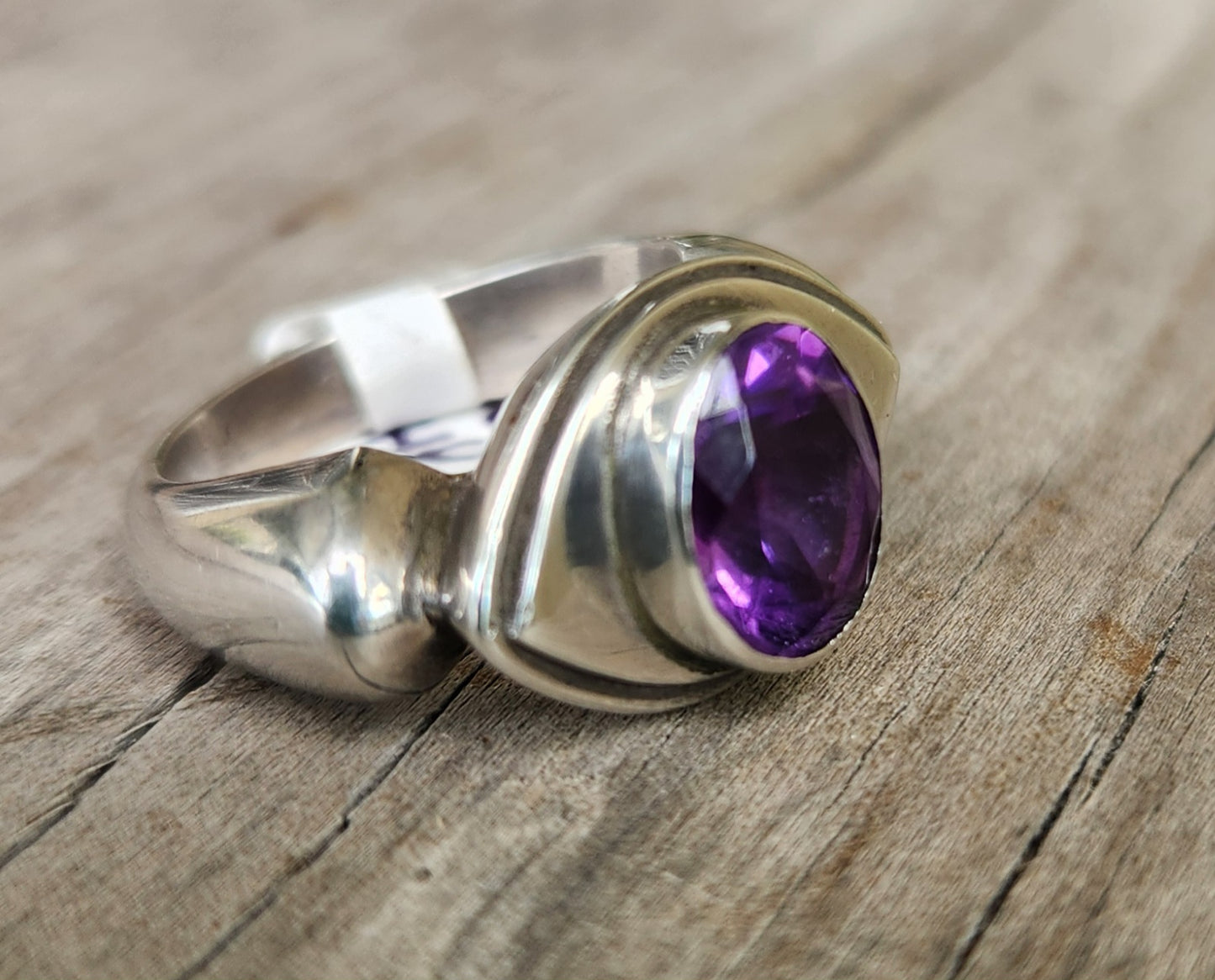Amethyst ring,925 sterling silver,chunky eye shaped design.simple and modern,handmade, ring,goddess,boho