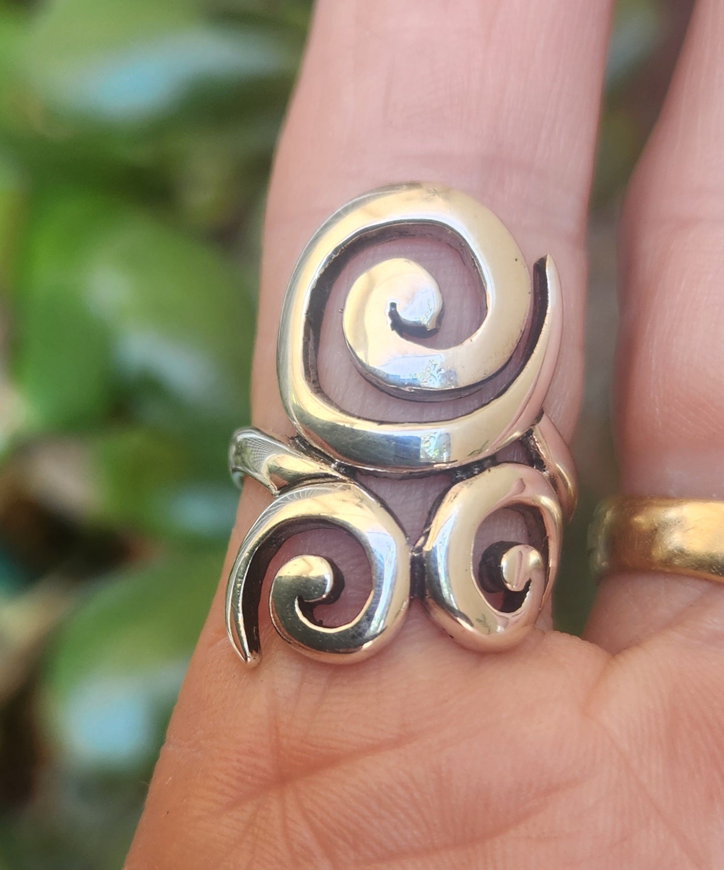 long swirl silver ring,925 sterling,swirl,boho,gypsy,hippy,triple band.