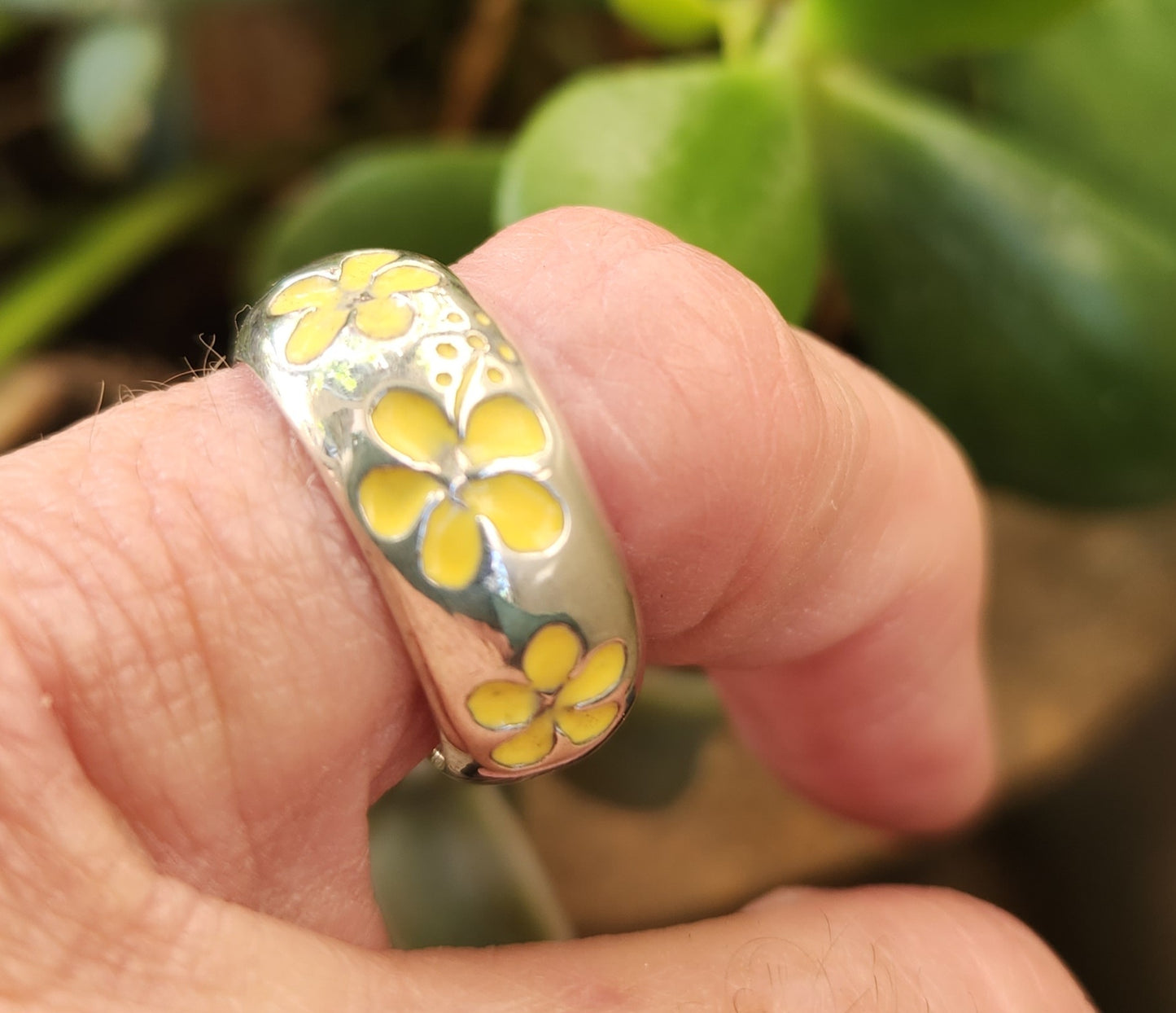 Hibiscis frangipani ring,925 sterling silver band,Hawaiian yellow enamelled flower.