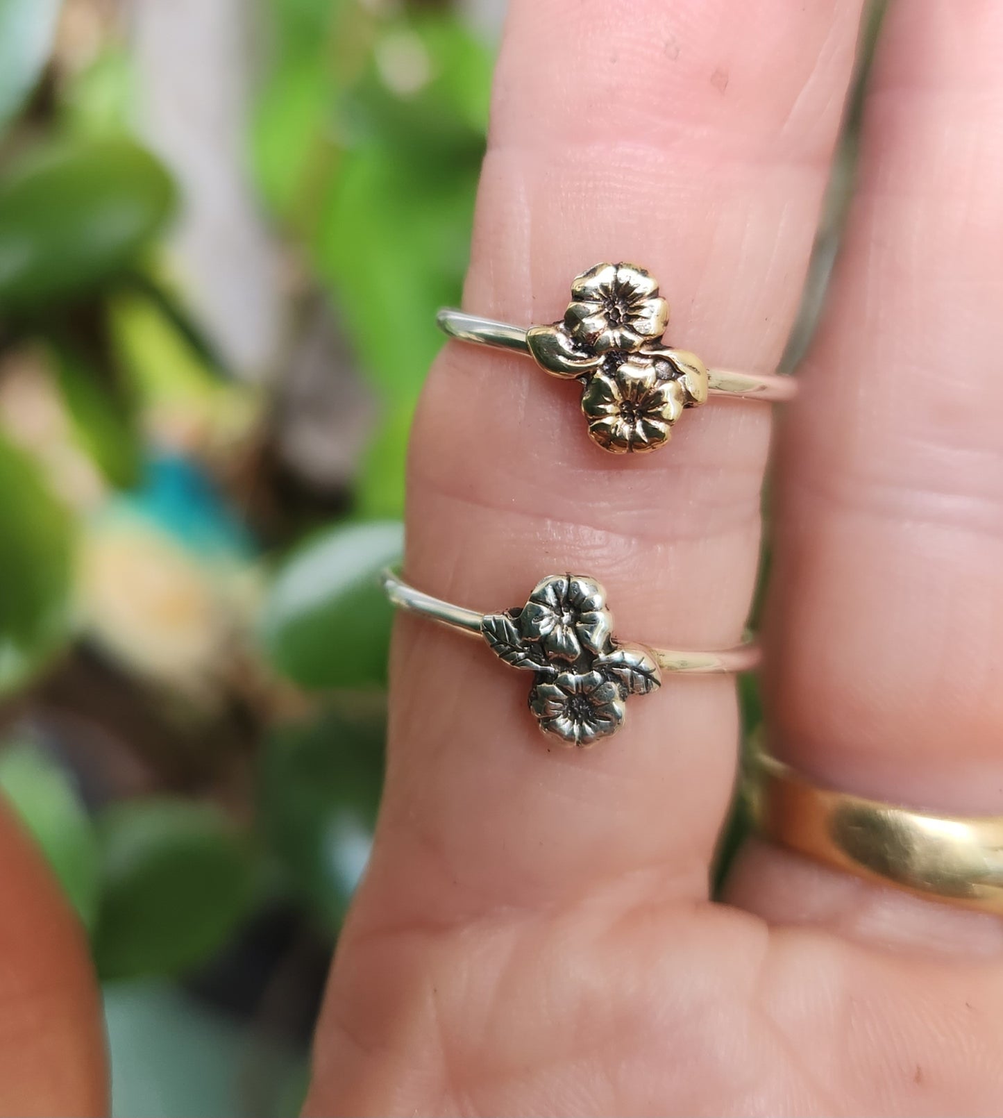 Two tone stacking ring,solid 9k gold flower on sterling silver band,mixed metal flower ring,